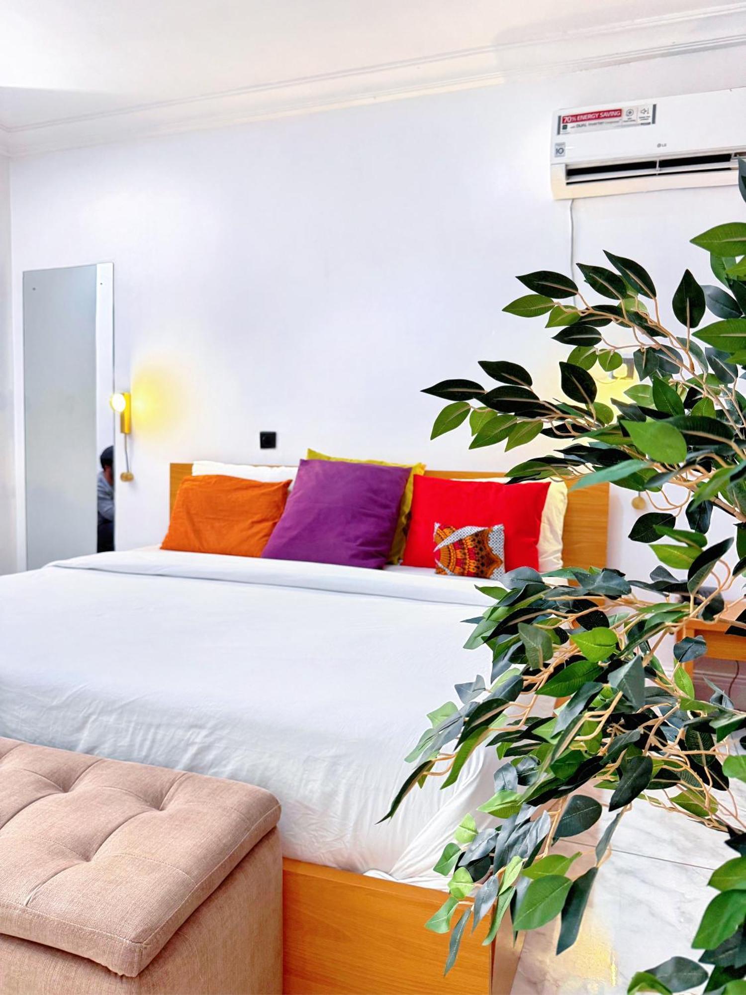 HIS Dulce Apartments Lagos Buitenkant foto