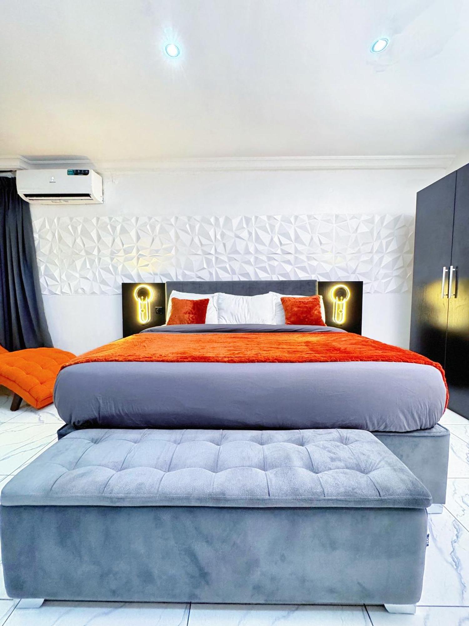 HIS Dulce Apartments Lagos Buitenkant foto