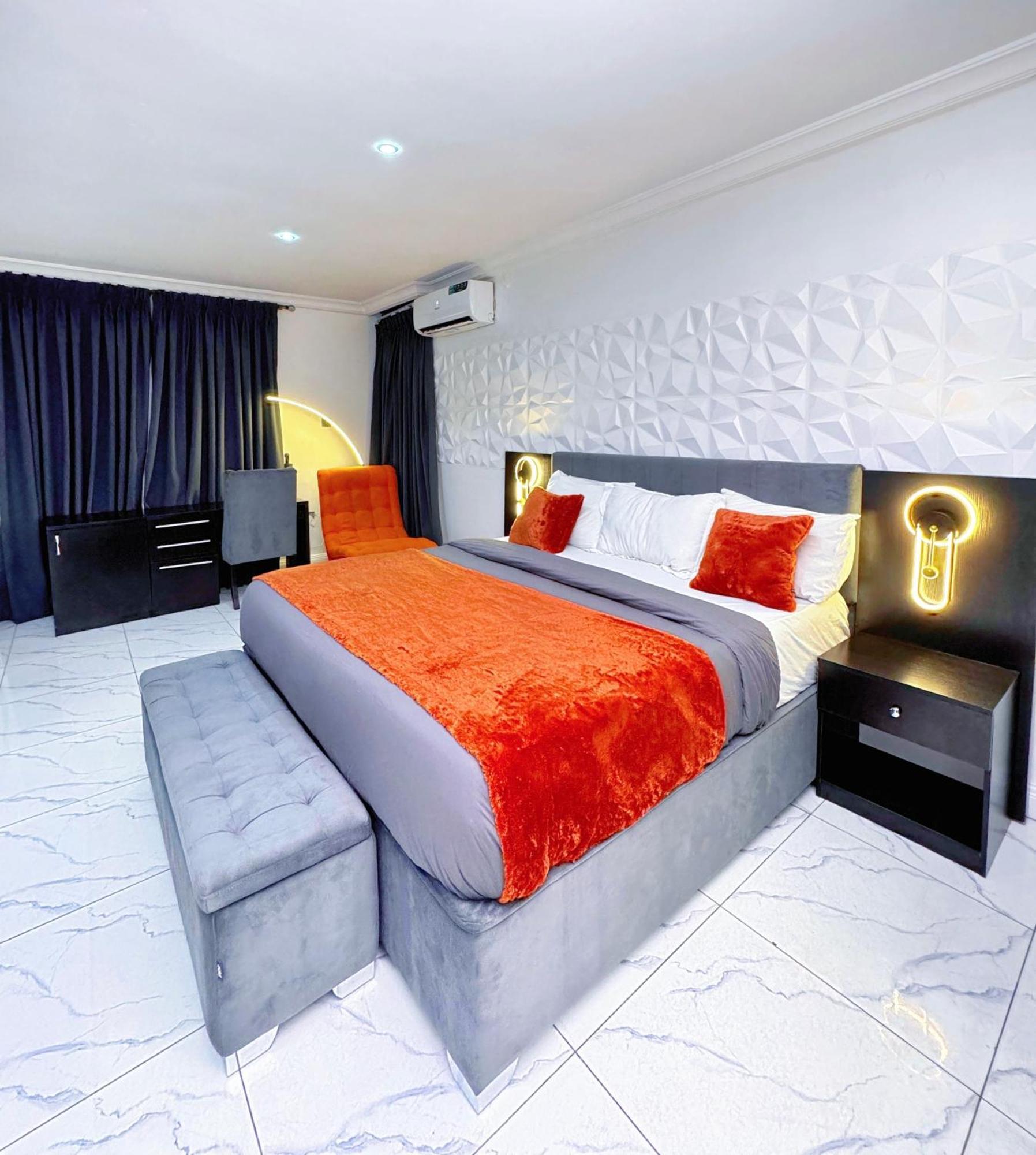 HIS Dulce Apartments Lagos Buitenkant foto